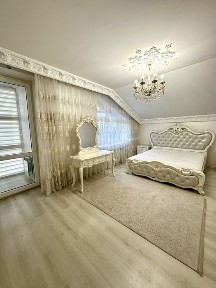 Продаж квартири у двох рівнях на Віденській Брамі