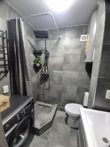 продам 1 комнатную квартиру в центре