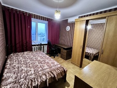 Здам гарну, велику 3-х к. кв. в Києві, заг. пл. 80 м. кв. ЖК СОСНОВИЙ БІР, вул. Олевська. Повністю облаштована. Вільна, прибрана. Можливий ТОРГ!