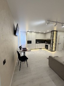 Продаж 3 кімнатної квартири по вул. Київська