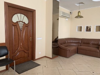 Без комісії! Оренда офісу. КПІ. Метро. Неж/ф. Меблі