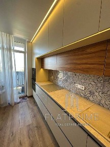Продаж квартири з ДИЗАЙНЕРСЬКИМ ремонтом ЖК Світло Парк Столичне шосе 1А