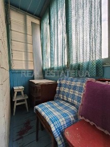 Без комисії. Продаж однокімнатної квартири під ремонт, у пішій доступності МЕТРО Лівобережна. Вул. Микільсько - Слобідська буд. № 4