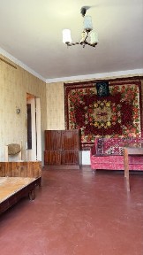 Продаж 2х кімнатної квартири, центр м. Вишневе, під ремонт