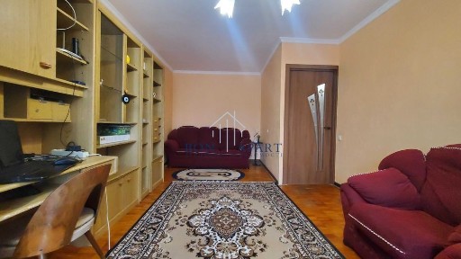 Продаж 1к. квартири по вул. Василя Касіяна 2-А. Метро Іподром 15 хвилин пішки!