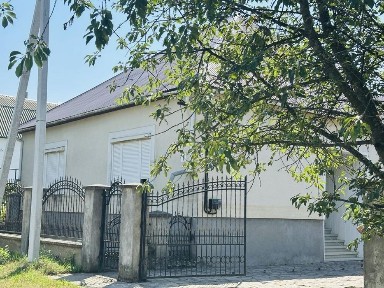 Продаж будинку в селі Теково