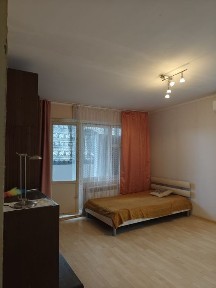 Сдам 1-ую квартиру Черёмушки ул. Варненская/ул. Инглези 7000грн на длительный срок без выселения на лето