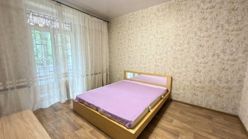Фонтан Двокімнатна Квартира з АГВ Сталінка Укомплектована