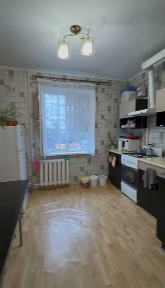1-кімнатна квартира Таїрова 3 поверх меблі техніка