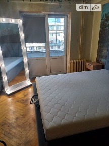 Довготривала оренда 2к квартири на просп. Леся Курбаса 15 • ID 34773234