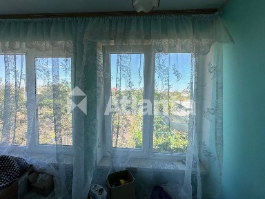 5-rooms house.