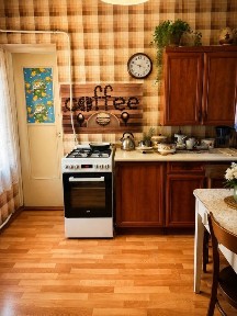 Продам будинок на Черемушках 5,6 соток держ акт. З власним колодязем