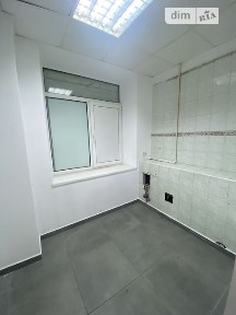 Здається комерційне приміщення на вул. Старшого Лейтенанта Кагала 61, площа 150 кв. м • ID 34776963