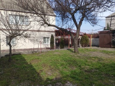 Продам просторный дом в Диёвке, ориентир 94 школа.
