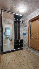 Продам 2-кімнатну квартиру в Дергачах р-н поліклініки центр.