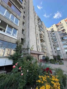Продаж 2 кім. квартири по вул. Тракт Глинянський. Цегла.