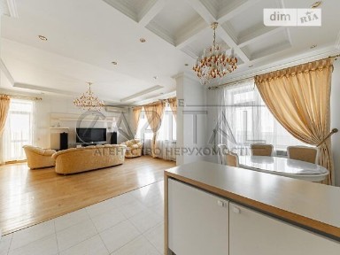 Продаж 2к квартири 158 кв. м на вул. Ковпака 17 • ID 34776930