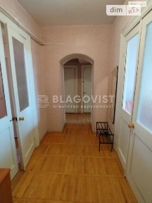 Продаж 3к квартири 70 кв. м на вул. Олександра Довженка 10 • ID 34776215