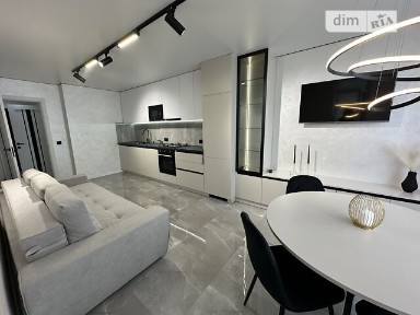 Продаж 2к квартири 81 кв. м на вул. Київська • ID 34774245