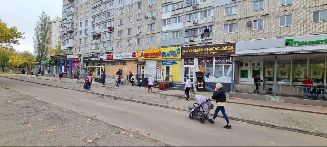 Аренда фасадного помещения пр. Корабелов 67м 1000грн