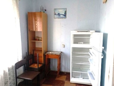 Сдам скромную 1о комн кв 4й Южный, 5/9ти эт, ул. Стешенко. Меб частично