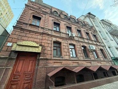 Продажа здания в самом центре г. Днепр, 3000м2