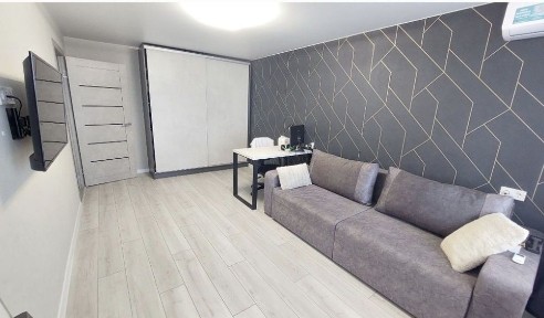 Продам 1к квартиру на Красном Камне, с ремонтом!