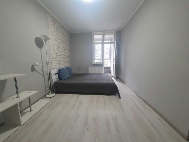 1к, Ахматової 22, метро Позняки 10хв. 41м2, генератор.