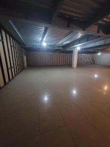 Склад 400 м2 з підйомним майданчиком