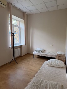 Сдам приміщення в довго трокову оренду, кабінетна система.