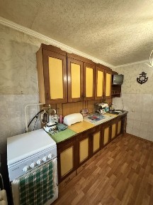 Продаж 3-х кімнатної квартири по вул. П. Коновальця / Сертифікат