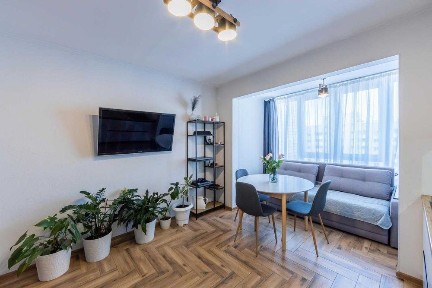Автономна та Простора 2-кімнатна квартира 82м2 в ЖК «Навігатор», Київ, Оболонський район, Куренівка, Балтійський провулок 5 - тиша, безпека та комфорт