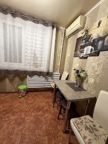 Продам 2 х комнатную квартиру. Песочин. Надия