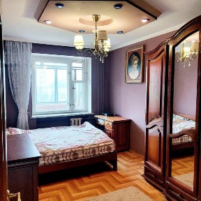 Оренда 4- кімнатної квартири по вулиці Патона
