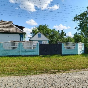 Затишний будинок в с. Юрківка поруч із містом Багачеве