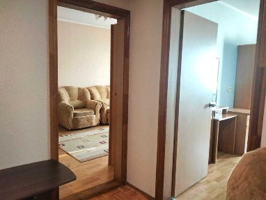 Сдам большую (96кв. м.) 3-комнатную квартиру в центре Оболони, метро Минская (дом 2006 года)