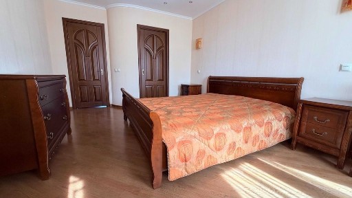 Оренда 3-х кімнатної квартири, 100 м2, вул Олександра Мішуги 8 від власника