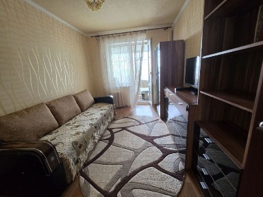 Оренда квартири 3 окремі кімнати, район Артема, 4 поверх, 9поверховий будинок