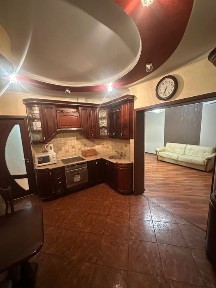 Сдам просторную Зх комн. квартиру пр. Аэрокосмический, 41/2
