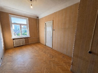 Можливий безготівковий розрахунок! Продаж 2-к Сталінки під ремонт. Вул. Деревлянська, 12/42. під ремонт