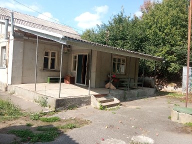 Продам будинок поряд з центром Васильків