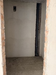 Збудована 2 кім 60м в Пасічній біля річки та озера