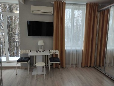Продам свою 1 ком. квартиру с ремонтом пр. Мазепы (Петровского)