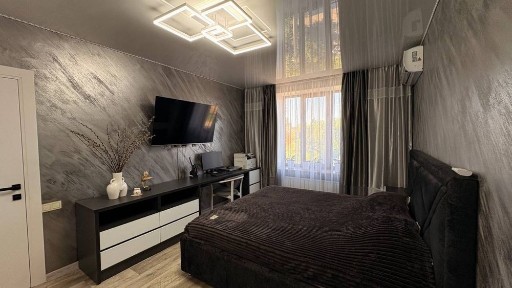 Продаж 3х кім квартири. Пл. Артема. Автономка! Станція на 5,2 кВт! Гараж!