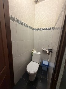 Продається 3 кімнатна квартира в центрально - міському районі.