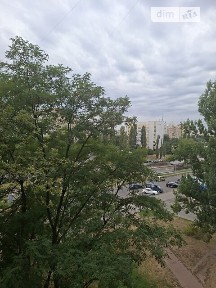 Здам в оренду кімнату на вул. Симиренка 5, кв. 303 довгостроково • ID 34782448