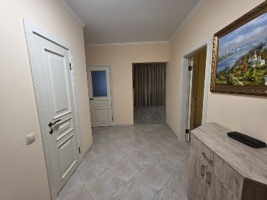 ЖК Грін Хаус, на в'їзді в Бориспіль.