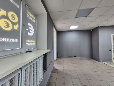 Оренда Фасад 30,6квм Магазин Ватутіна 18