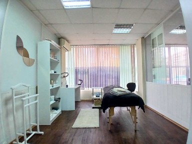 Оренда приміщення 14 м. кв Лариси Руденко, 6А БЦ КОЛІЗЕЙ метро ПОЗНЯКИ