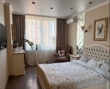 Продаж 3 кімнатної квартири Голосіївський р-н Деміївська Либідська